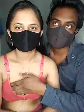 Hot Nila online show from February 5, 2025, 3:23 am