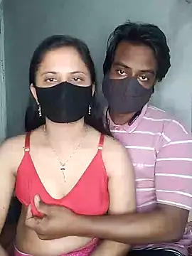 Hot Nila online show from February 10, 2025, 3:21 pm