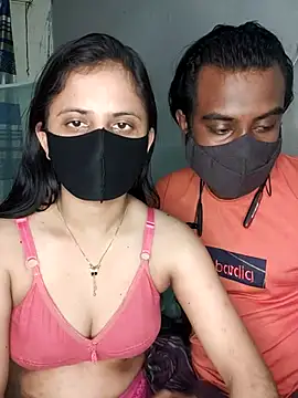 Hot Nila online show from March 2, 2025, 5:04 pm