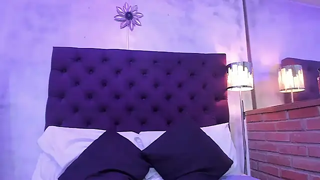 Snapshot of nayara_macherano chatting on February 20, 2025, 9:33 am nayara macherano online show from February 20, 2025, 9:33 am