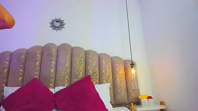 Snapshot of nayara_macherano chatting on December 2, 2025, 11:26 am nayara macherano online show from December 2, 2025, 11:26 am