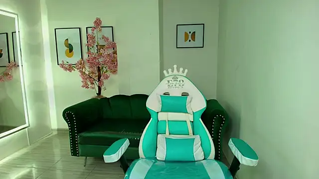 Arianna sweeet online show from November 13, 2025, 3:27 am