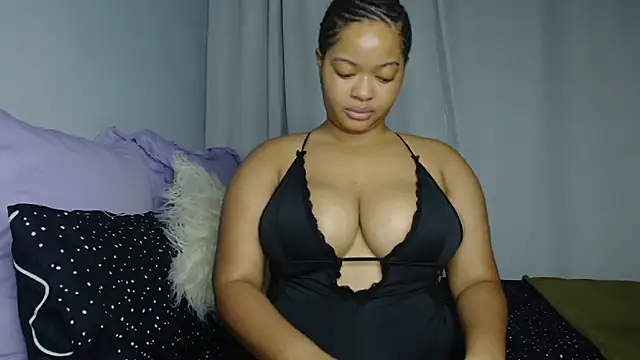 Snapshot of sexytinashe21 chatting on March 3, 2025, 3:41 am sexytinashe21 online show from March 3, 2025, 3:41 am