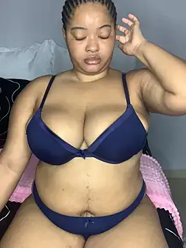 Snapshot of sexytinashe21 chatting on October 16, 2025, 7:37 pm sexytinashe21 online show from October 16, 2025, 7:37 pm