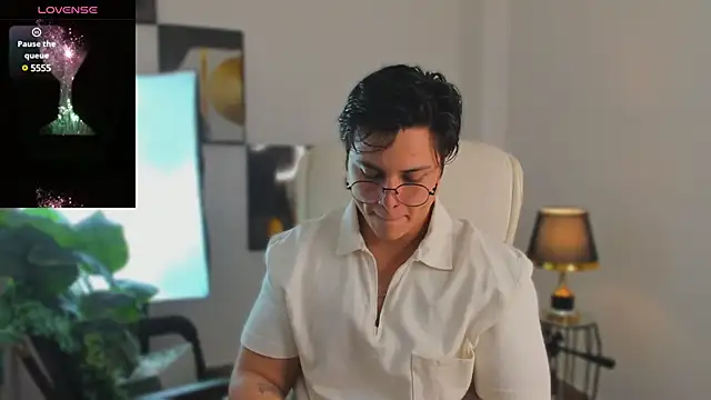 Thom Ohtani online show from February 24, 2025, 9:52 pm