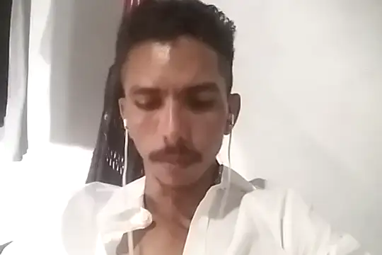 MagrinhoSaradoo online show from February 22, 2025, 8:29 am