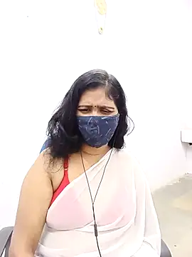 Snapshot of Lucky-Deepthi chatting on March 7, 2025, 2:23 pm Lucky-Deepthi online show from March 7, 2025, 2:23 pm