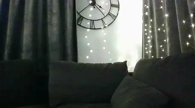 Snapshot of realdilf chatting on January 8, 2025, 7:34 am realdilf online show from January 8, 2025, 7:34 am