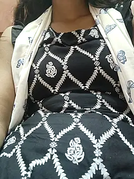 Snapshot of Barbie_183 chatting on September 13, 2025, 6:24 am Barbie 183 online show from September 13, 2025, 6:24 am