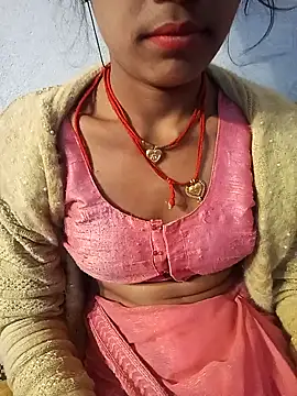 Snapshot of Amaya_Bajwa chatting on February 5, 2025, 2:37 pm Amaya Bajwa online show from February 5, 2025, 2:37 pm