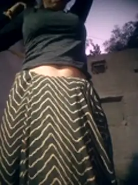 Snapshot of Amaya_Bajwa chatting on December 14, 2025, 1:00 am Amaya Bajwa online show from December 14, 2025, 1:00 am