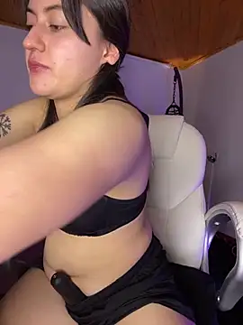 Camila pinkk online show from September 30, 2025, 4:56 pm