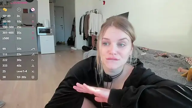 Snapshot of shiny_bunnyyy chatting on January 18, 2025, 11:21 am shiny bunnyyy online show from January 18, 2025, 11:21 am