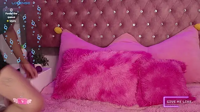 Snapshot of Silver_Rosex chatting on January 31, 2025, 4:36 am Silver Rosex online show from January 31, 2025, 4:36 am