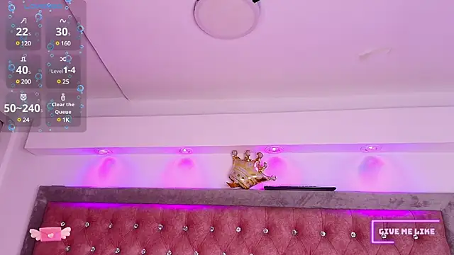 Snapshot of Silver_Rosex chatting on March 13, 2025, 10:36 am Silver Rosex online show from March 13, 2025, 10:36 am