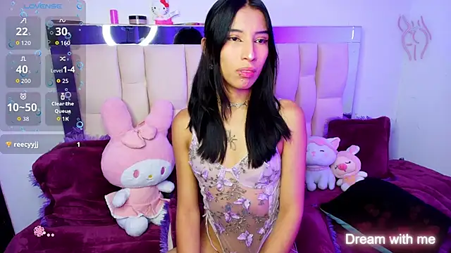 Snapshot of Silver_Rosex chatting on November 7, 2025, 5:07 am Silver Rosex online show from November 7, 2025, 5:07 am