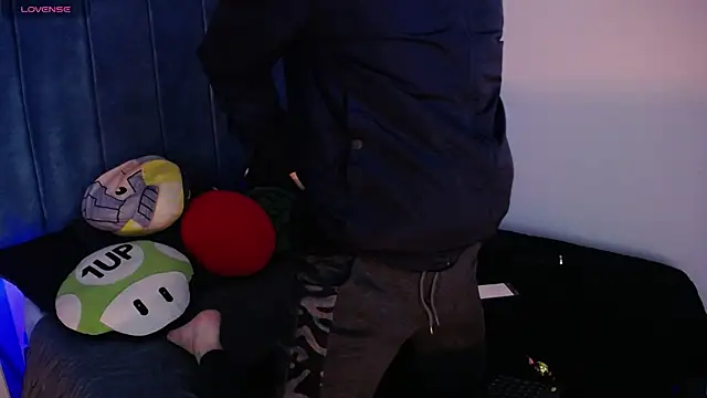 AlecLightwood  online show from January 7, 2025, 2:41 pm