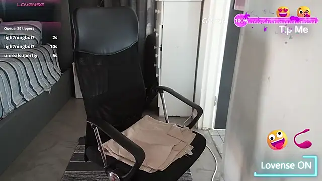 Snapshot of boeslaboes1 chatting on March 21, 2025, 9:23 am boeslaboes1 online show from March 21, 2025, 9:23 am