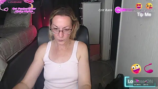 Snapshot of boeslaboes1 chatting on December 2, 2025, 6:25 pm boeslaboes1 online show from December 2, 2025, 6:25 pm