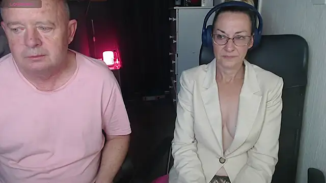 Snapshot of boeslaboes1 chatting on December 14, 2025, 2:28 am boeslaboes1 online show from December 14, 2025, 2:28 am