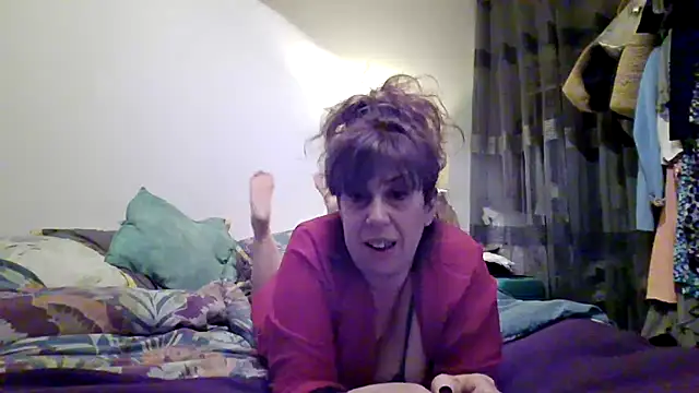 sweetinside  online show from December 17, 2025, 8:26 pm