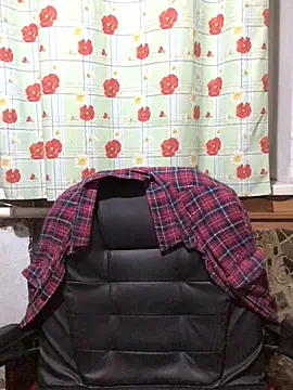 VikiiStoun online show from September 11, 2025, 9:48 pm