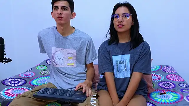 Ana and Leo online show from January 23, 2025, 6:35 pm