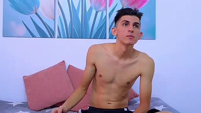 Ana and Leo online show from March 5, 2025, 12:33 pm