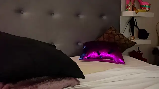 TanyaKros online show from March 13, 2025, 9:10 am