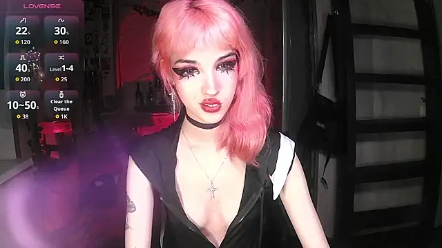 Snapshot of Ink__pleasure chatting on October 21, 2025, 11:49 pm Ink pleasure online show from October 21, 2025, 11:49 pm