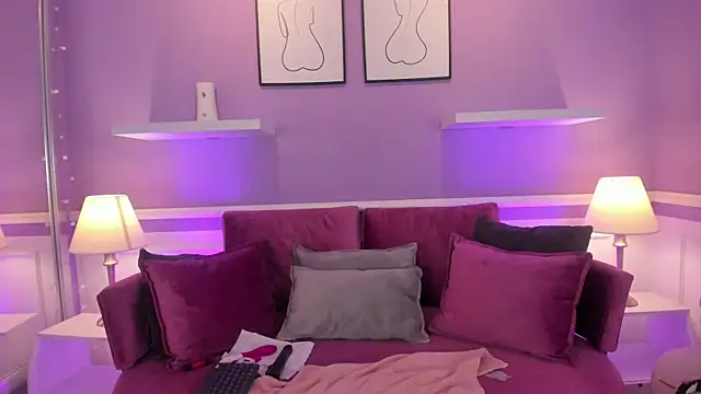 Snapshot of Emma_Walkerr_ chatting on February 7, 2025, 10:09 pm Emma Walkerr online show from February 7, 2025, 10:09 pm