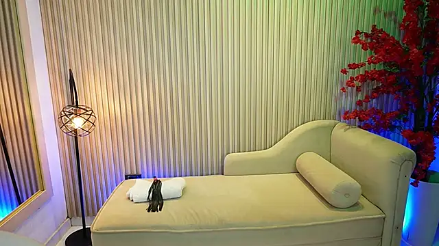 Snapshot of Emma_Walkerr_ chatting on September 25, 2025, 7:06 pm Emma Walkerr online show from September 25, 2025, 7:06 pm