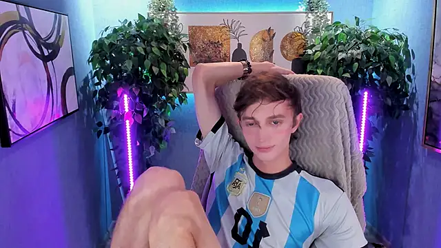 Snapshot of John_Weasley chatting on November 28, 2025, 8:11 pm John Weasley online show from November 28, 2025, 8:11 pm