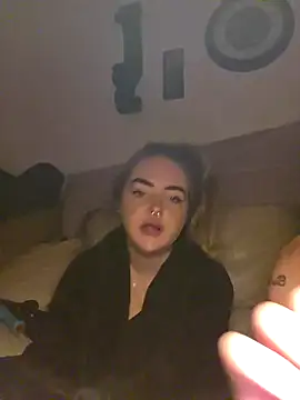 Snapshot of LitHippieBaby420 chatting on September 21, 2025, 2:24 am LitHippieBaby420 online show from September 21, 2025, 2:24 am