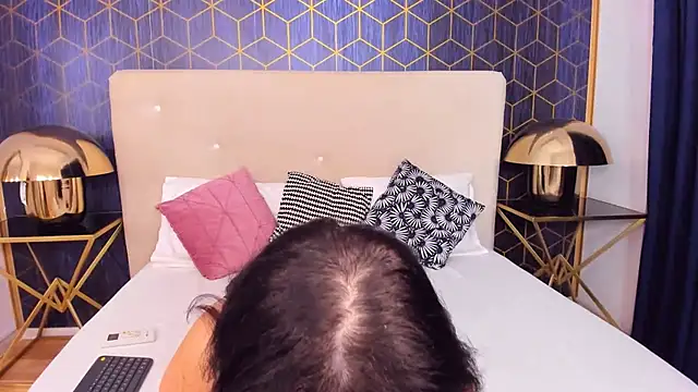 Snapshot of SarahGrays chatting on January 26, 2025, 1:52 am SarahGrays online show from January 26, 2025, 1:52 am