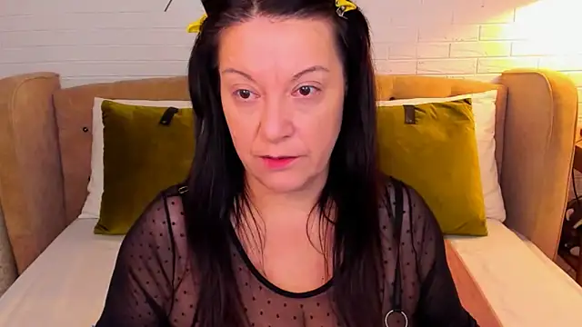 Snapshot of SarahGrays chatting on October 11, 2025, 8:07 pm SarahGrays online show from October 11, 2025, 8:07 pm