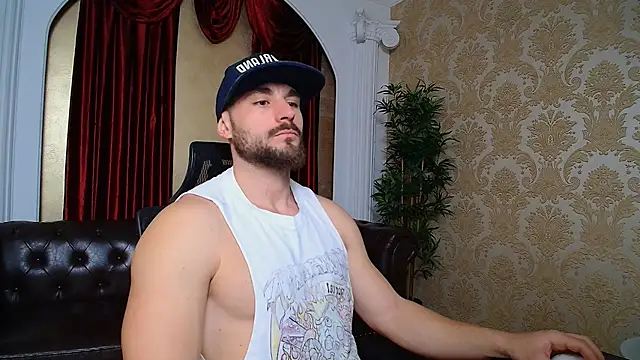 Snapshot of AdamJamesonn chatting on February 4, 2025, 6:25 am AdamJamesonn online show from February 4, 2025, 6:25 am