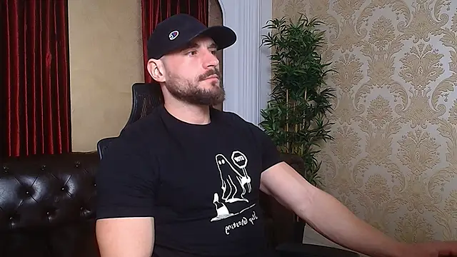 Snapshot of AdamJamesonn chatting on March 12, 2025, 5:57 am AdamJamesonn online show from March 12, 2025, 5:57 am