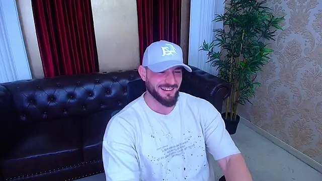 Snapshot of AdamJamesonn chatting on November 3, 2025, 5:42 am AdamJamesonn online show from November 3, 2025, 5:42 am