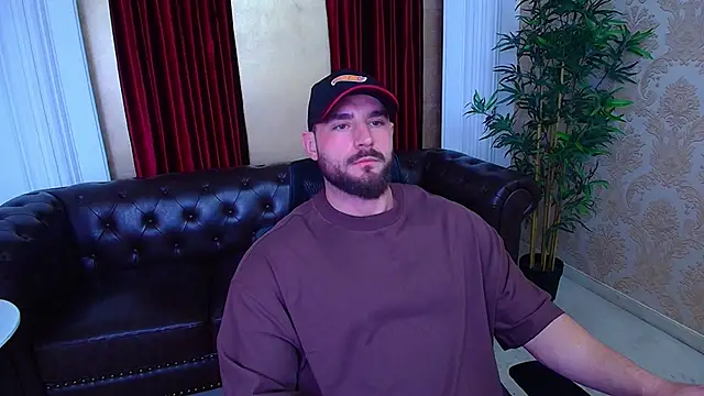 Snapshot of AdamJamesonn chatting on November 5, 2025, 6:02 am AdamJamesonn online show from November 5, 2025, 6:02 am