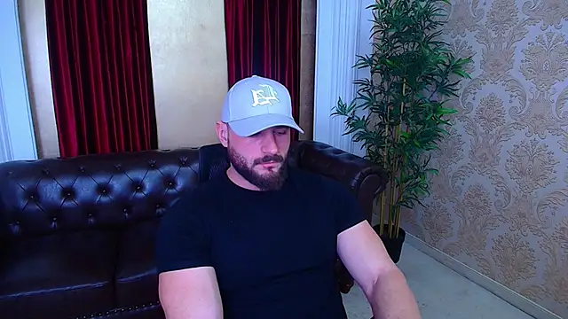 Snapshot of AdamJamesonn chatting on November 12, 2025, 5:41 am AdamJamesonn online show from November 12, 2025, 5:41 am