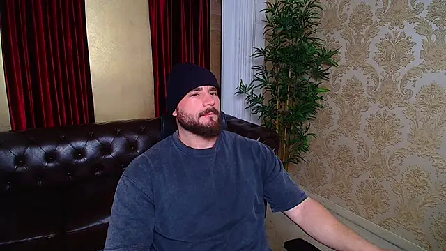 Snapshot of AdamJamesonn chatting on November 13, 2025, 6:01 am AdamJamesonn online show from November 13, 2025, 6:01 am