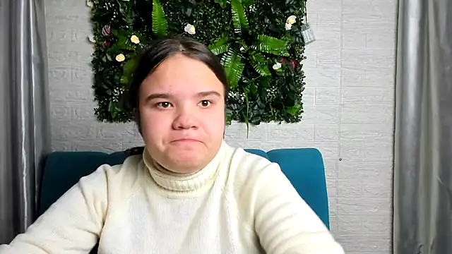 AdeleCruz online show from January 8, 2025, 4:11 pm