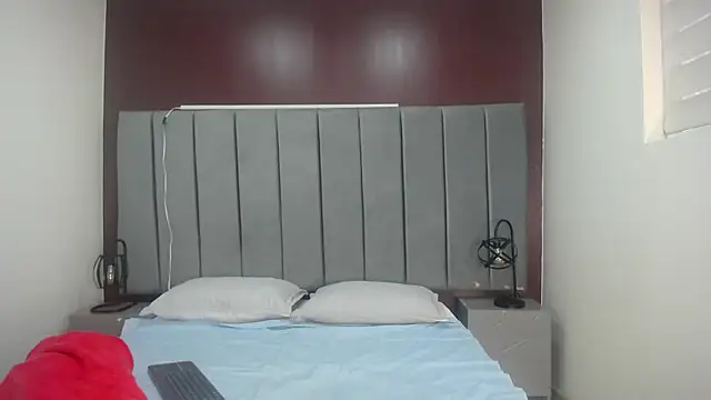 Snapshot of VickyBoobss chatting on February 17, 2025, 8:04 pm VickyBoobss online show from February 17, 2025, 8:04 pm