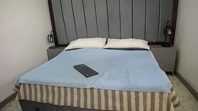 Snapshot of VickyBoobss chatting on February 21, 2025, 8:38 pm VickyBoobss online show from February 21, 2025, 8:38 pm