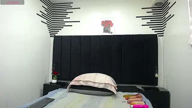 Snapshot of VickyBoobss chatting on October 7, 2025, 7:55 pm VickyBoobss online show from October 7, 2025, 7:55 pm