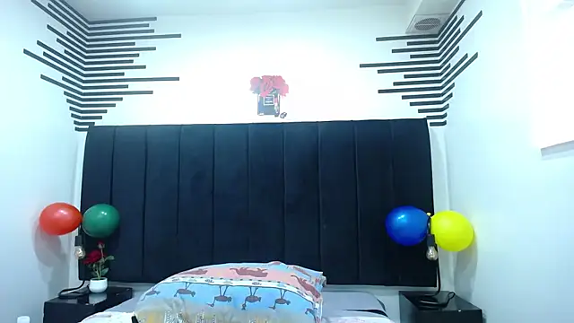 Snapshot of VickyBoobss chatting on November 18, 2025, 3:05 pm VickyBoobss online show from November 18, 2025, 3:05 pm