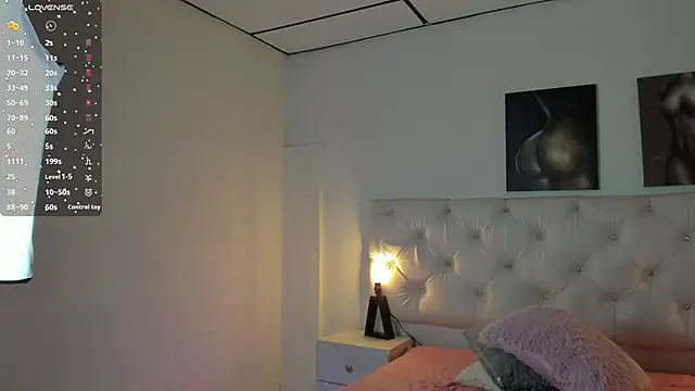 kathy bakerr online show from November 25, 2025, 1:33 pm