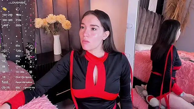 Snapshot of chelsea_bolton_ chatting on October 31, 2025, 1:01 pm chelsea bolton online show from October 31, 2025, 1:01 pm