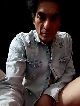 Snapshot of MenenoLoco69 chatting on September 21, 2025, 1:51 am MenenoLoco69 online show from September 21, 2025, 1:51 am